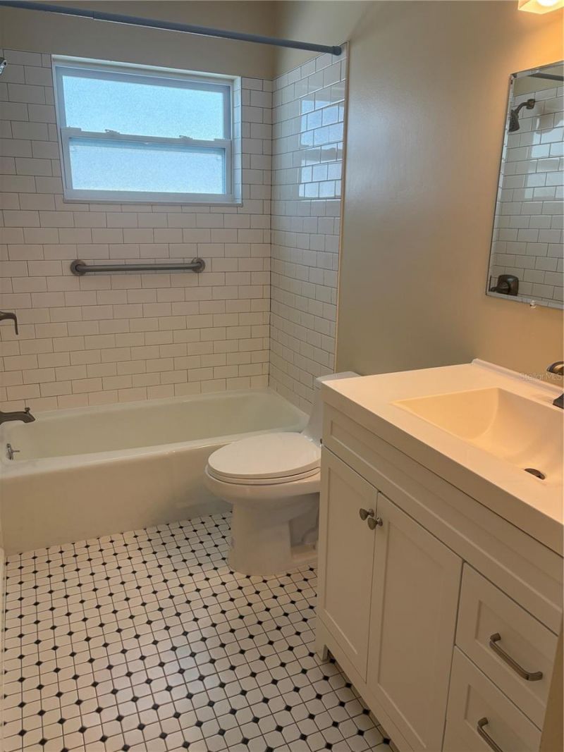 3160 36th Street N, Unit 210, Saint Petersburg, FL 33713 Photo