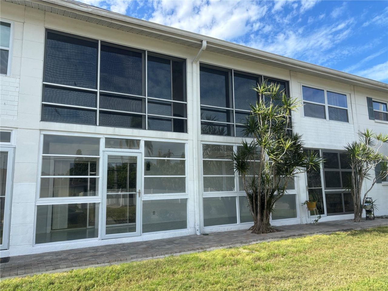 3160 36th Street N, Unit 102, Saint Petersburg, FL 33713 Photo