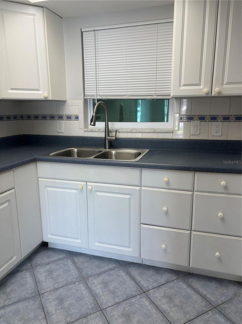 3160 36th Street N, Unit 102, Saint Petersburg, FL 33713 Photo
