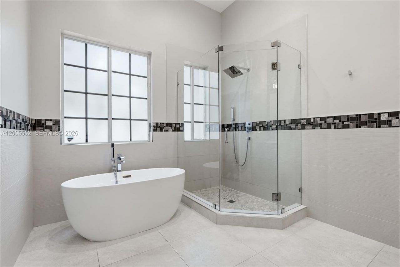 849 Crestview Circle , Weston, FL 33327 Photo