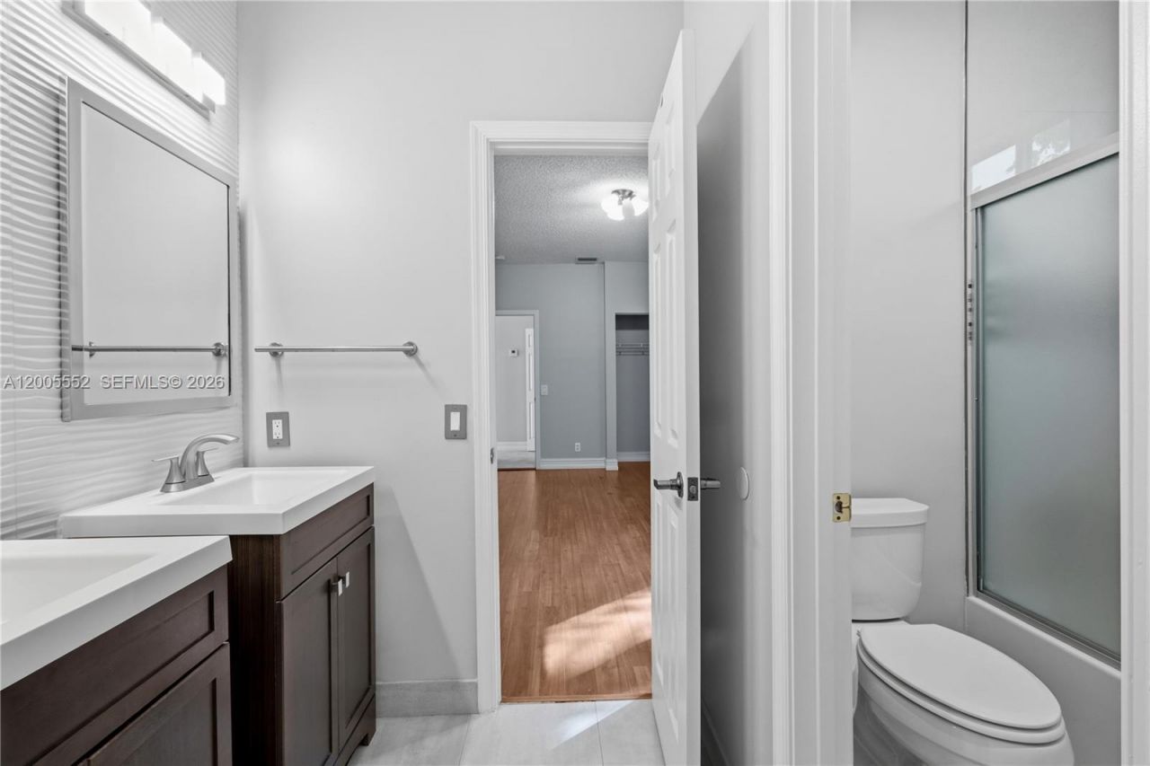 849 Crestview Circle , Weston, FL 33327 Photo