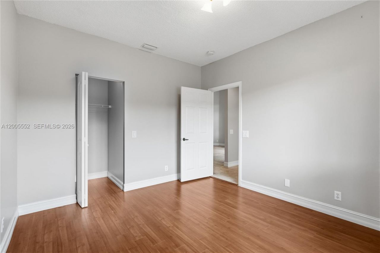 849 Crestview Circle , Weston, FL 33327 Photo