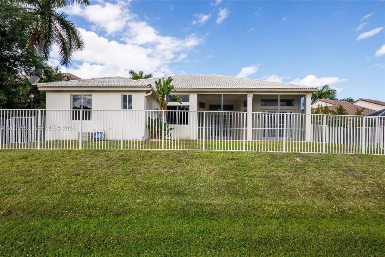 849 Crestview Circle , Weston, FL 33327 Photo