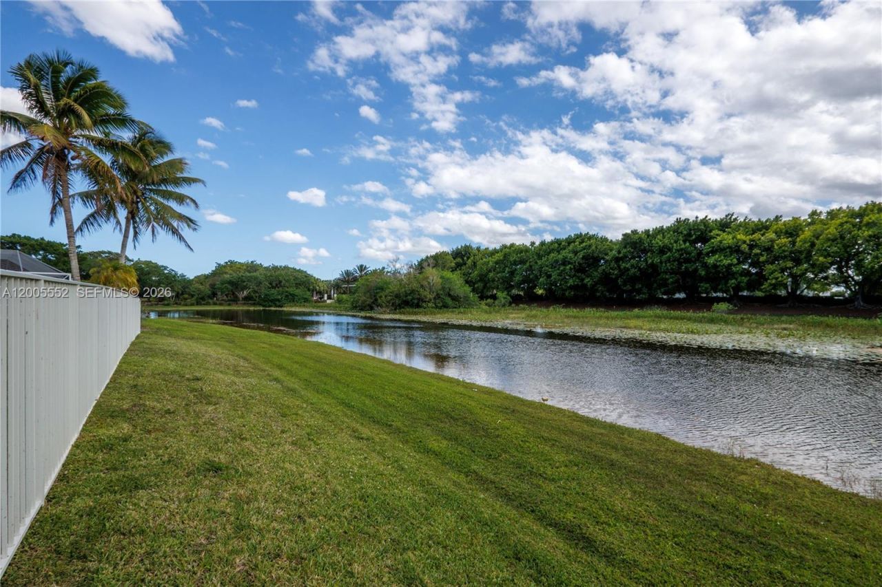 849 Crestview Circle , Weston, FL 33327 Photo