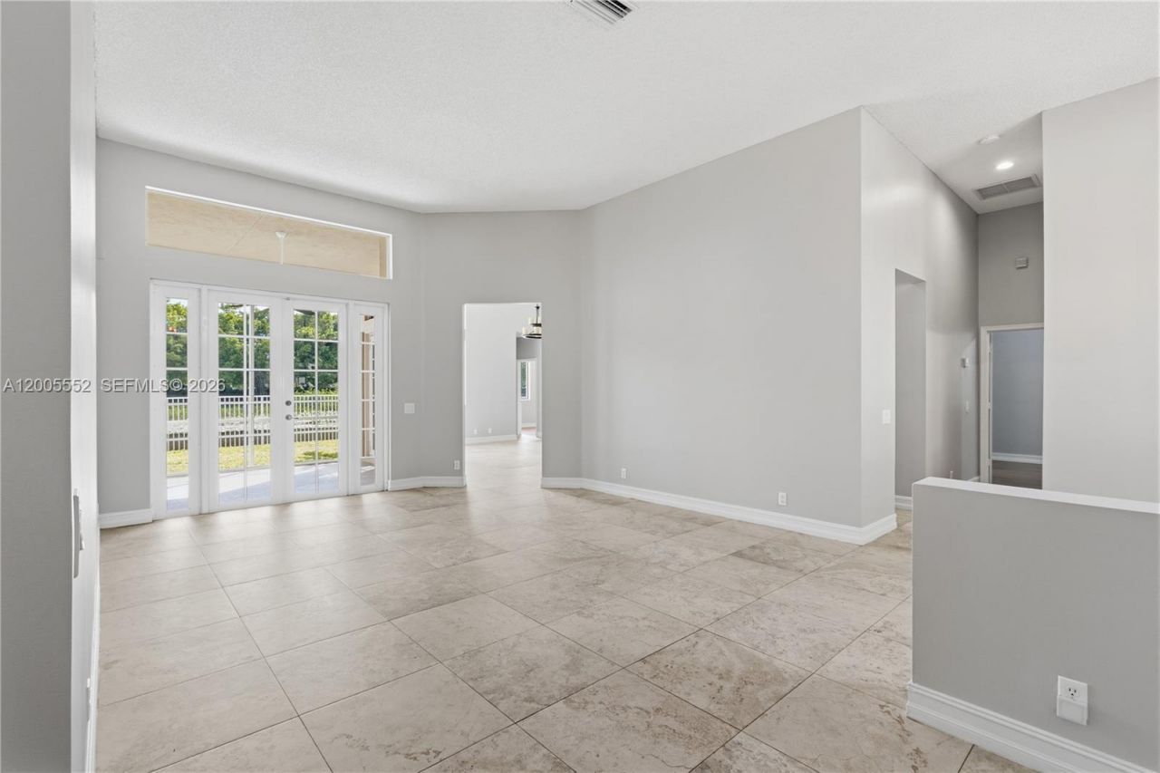 849 Crestview Circle , Weston, FL 33327 Photo