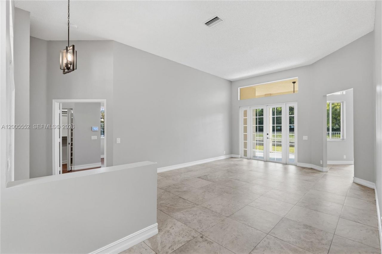 849 Crestview Circle , Weston, FL 33327 Photo