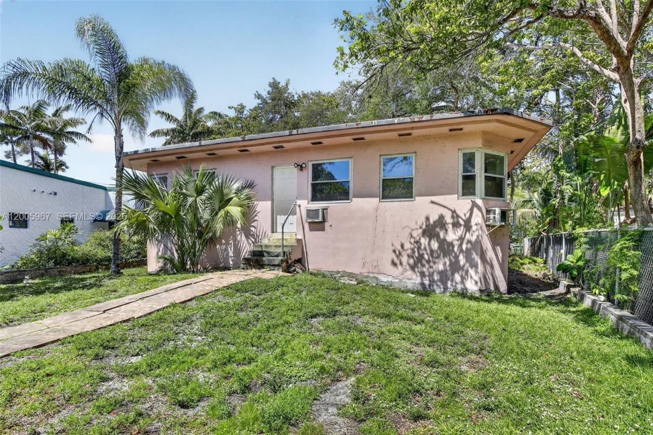1126 SE 2nd Ave , Fort Lauderdale, FL 33316 Photo