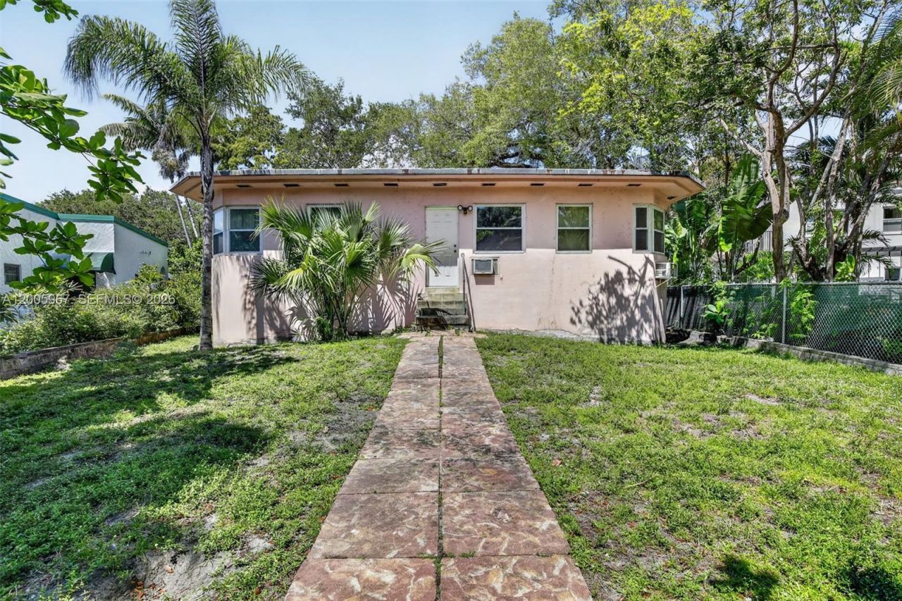 1126 SE 2nd Ave , Fort Lauderdale, FL 33316 Photo
