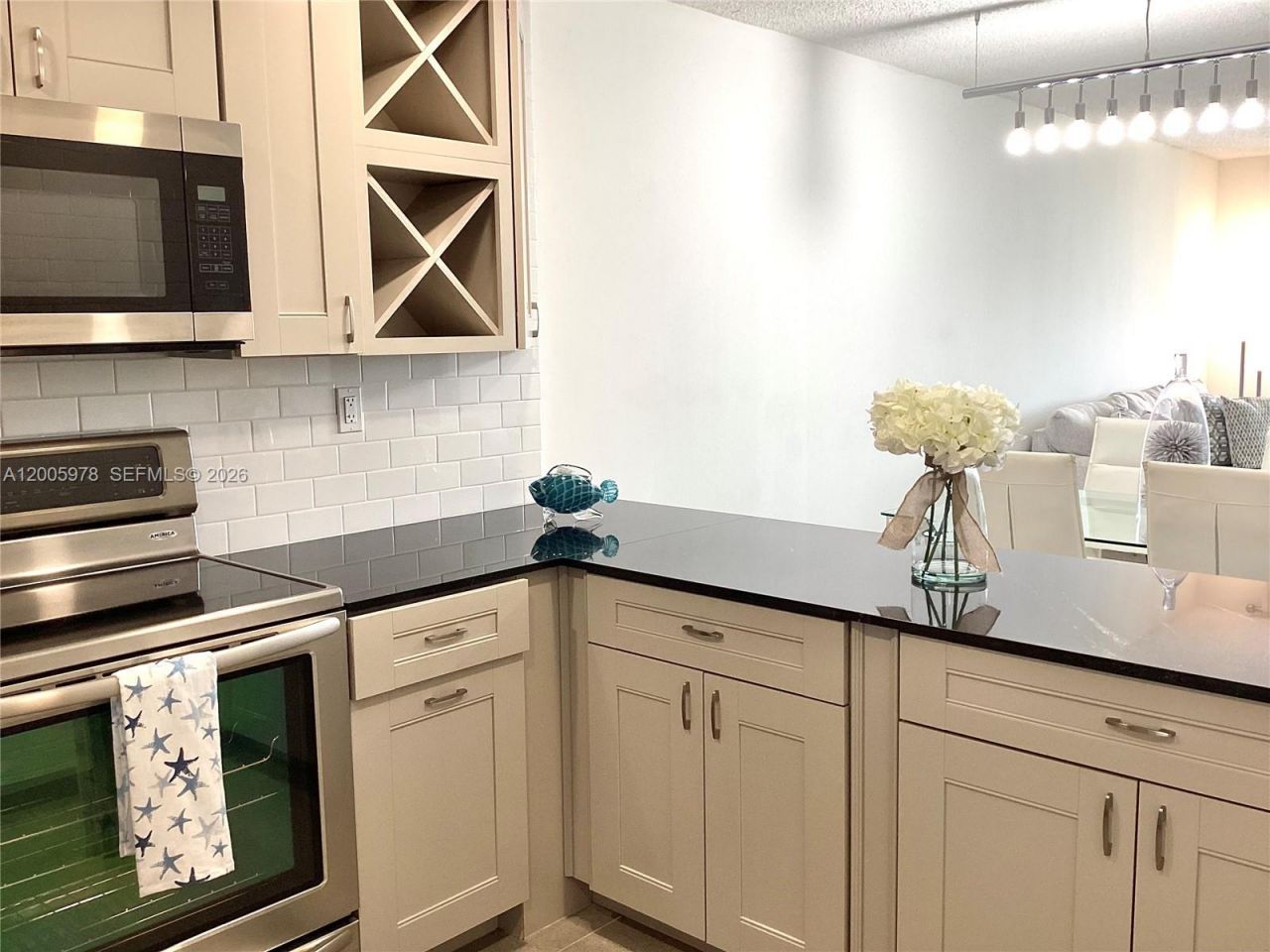 8900 Washington Blvd, Unit PH2A, Pembroke Pines, FL 33025 Photo