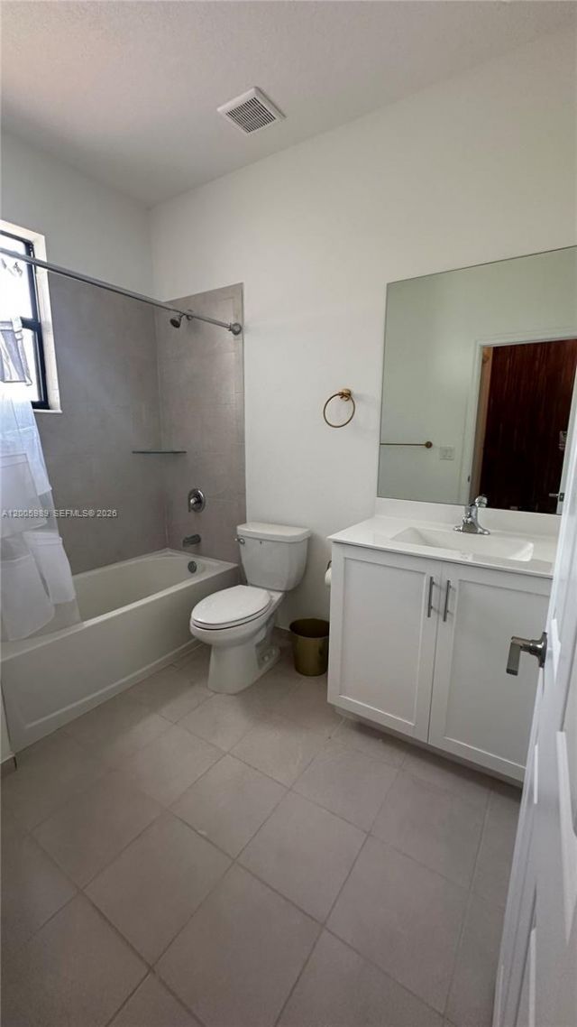 3423 W 110th St , Unit ., Hialeah, FL 33018 Photo