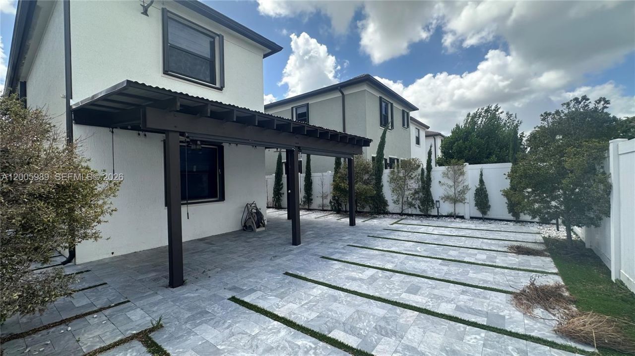 3423 W 110th St , Unit ., Hialeah, FL 33018 Photo