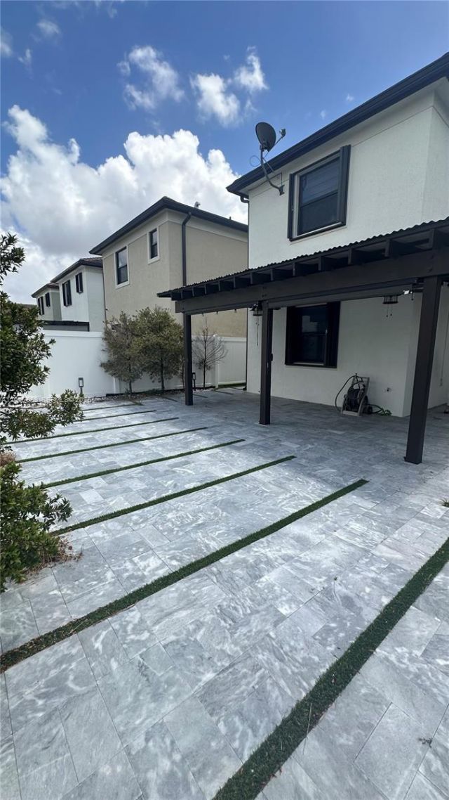 3423 W 110th St , Unit ., Hialeah, FL 33018 Photo