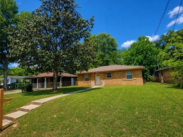 257 9th Avenue , Chickasaw, AL 36611