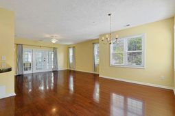 601 Hillside Ave. N photo 4