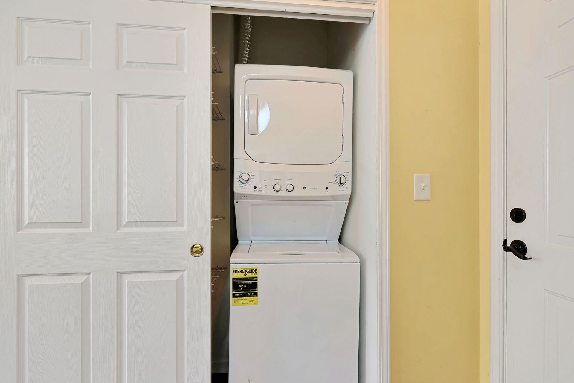 601 Hillside Ave. N Photo 23