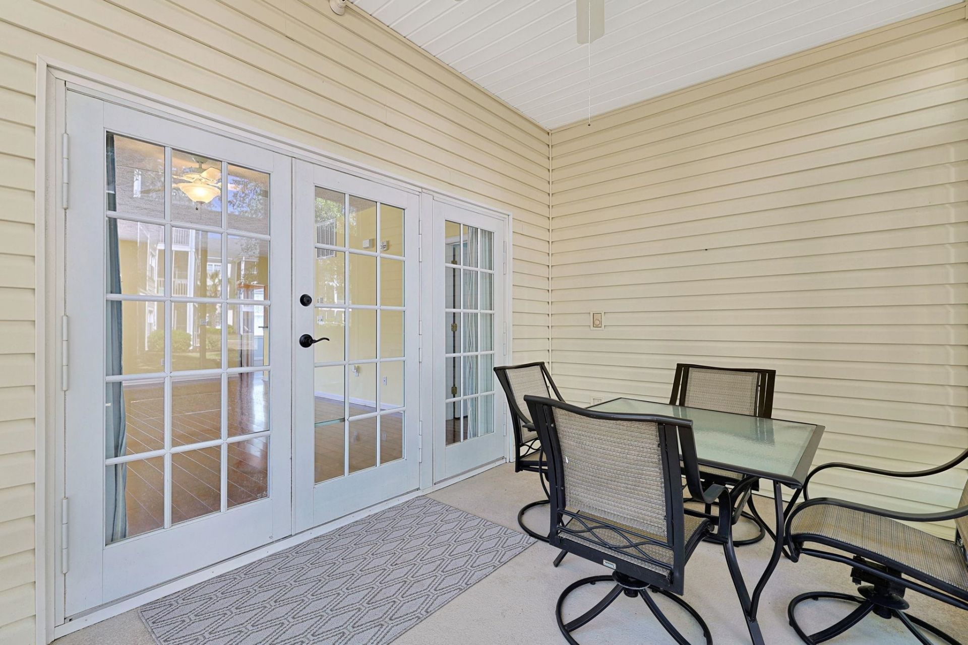 601 Hillside Ave. N Photo 26