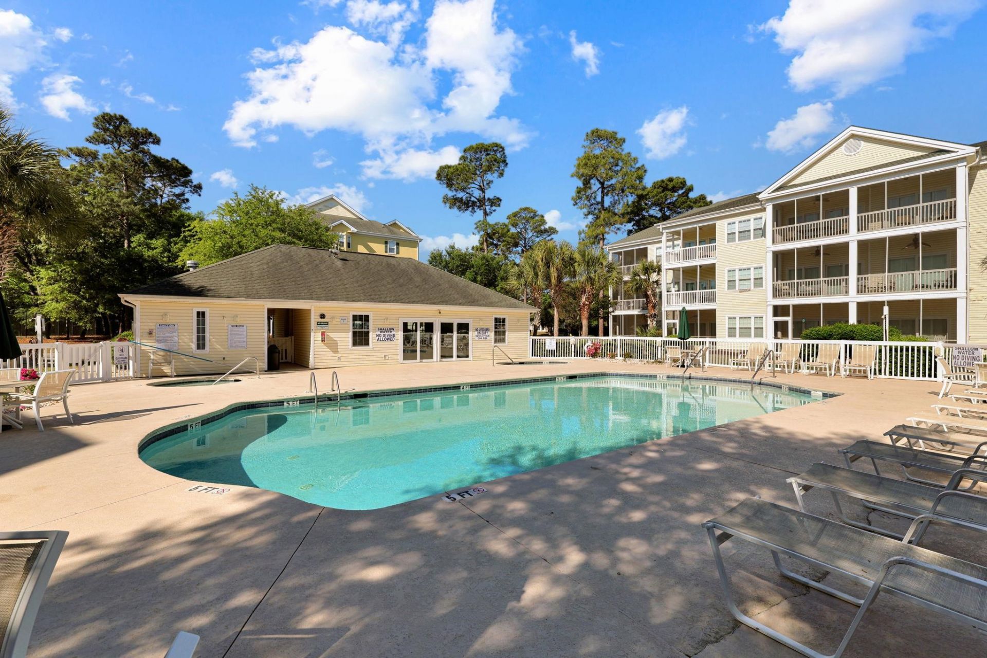 601 Hillside Ave. N Photo 29