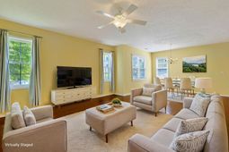 601 Hillside Ave. N photo 4