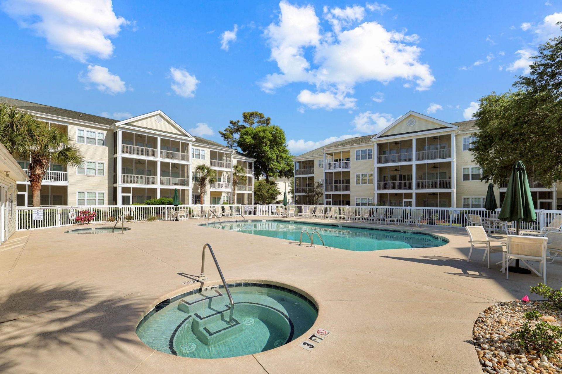 601 Hillside Ave. N Photo 30