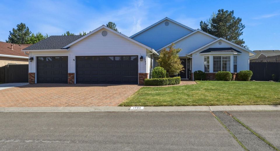 1743 Desert Peach Drive, Carson City, NV 89703 Photo