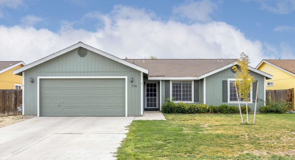 715 Shadow Lane, Fernley, NV 89408 Photo