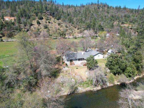 7255 Upper Applegate Road, Jacksonville, OR 97530