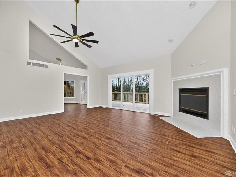 811 Wind Bluff Point, Springboro, OH 45066 Photo 4