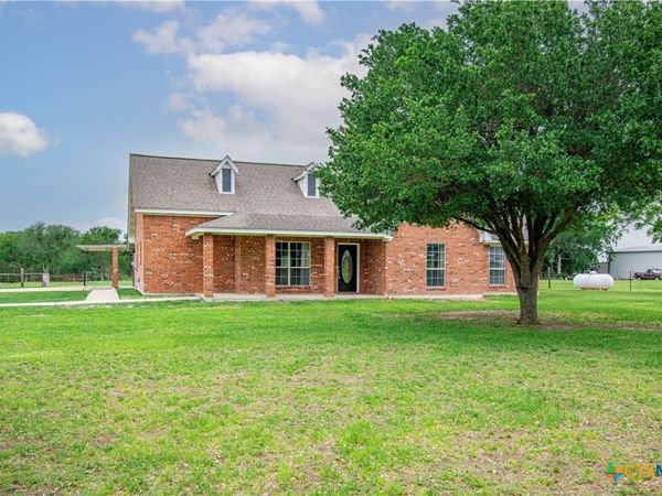 346 Elm Creek Road , Rockdale, TX 76567