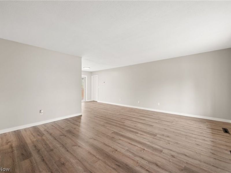 6194 Eldridge Boulevard, Bedford Heights, OH 44146 Photo 17