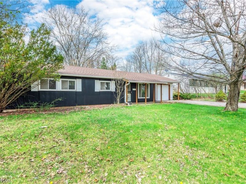 6194 Eldridge Boulevard, Bedford Heights, OH 44146 Photo 2