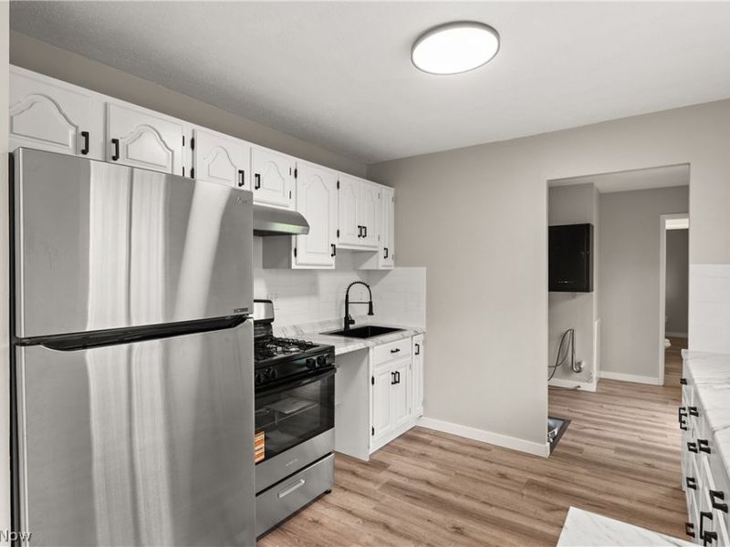 6194 Eldridge Boulevard, Bedford Heights, OH 44146 Photo 23