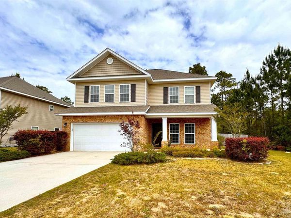 8600 Bucklebury Dr, Pensacola, FL 32506