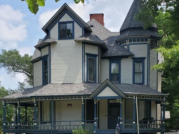 316/324 Stuart Avenue, Kalamazoo, MI 49007