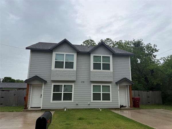 318 Henderson Street , Bailey, TX 75418