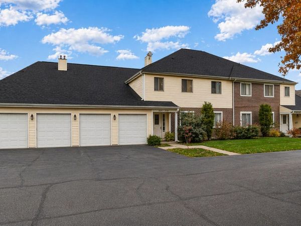 2128 Dogwood Lane, Chesterton, IN 46304