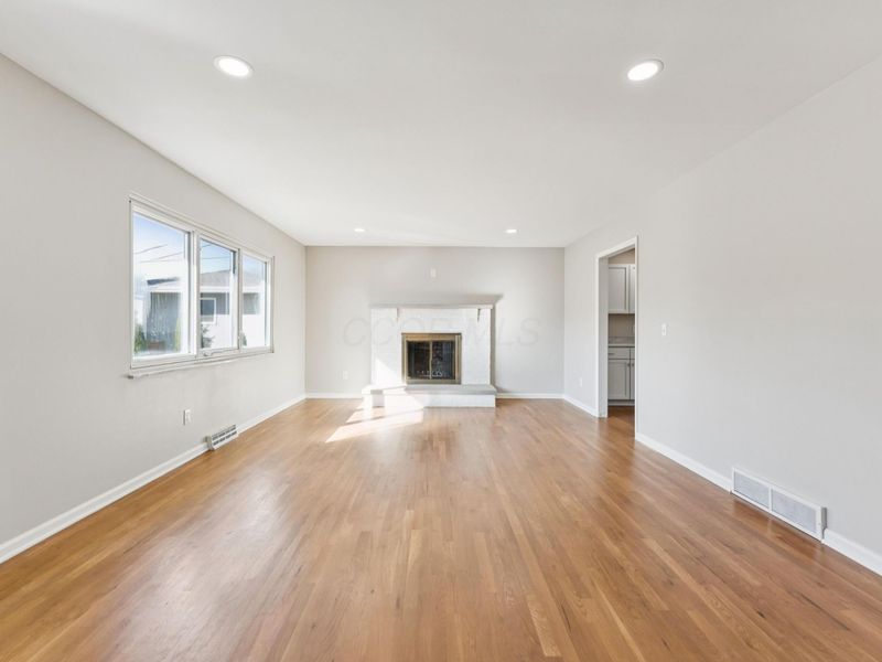 2691 Maplewood Drive, Columbus, OH 43231 Photo 12