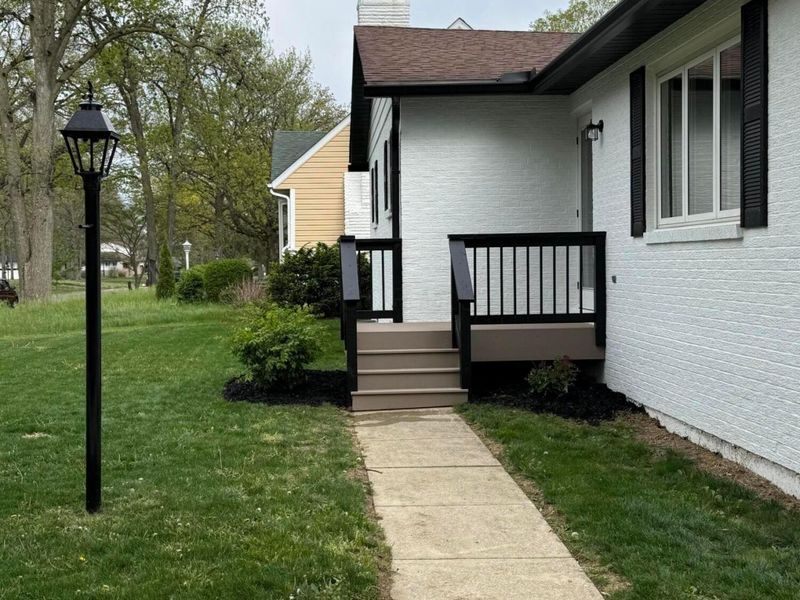 2691 Maplewood Drive, Columbus, OH 43231 Photo 2