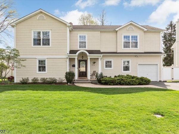 29 Mohawk Trl, Westfield, NJ 07090