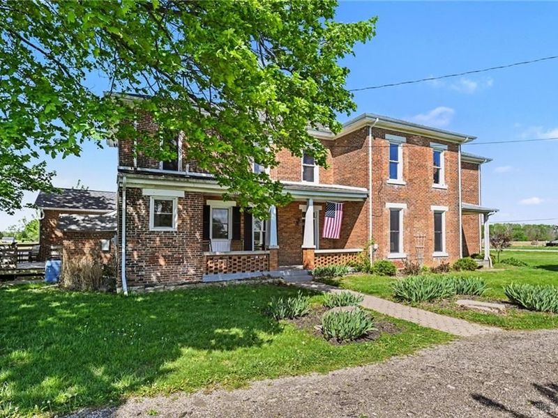 10489 New Carlisle Pike, Bethel Township, OH 45344 Photo 3