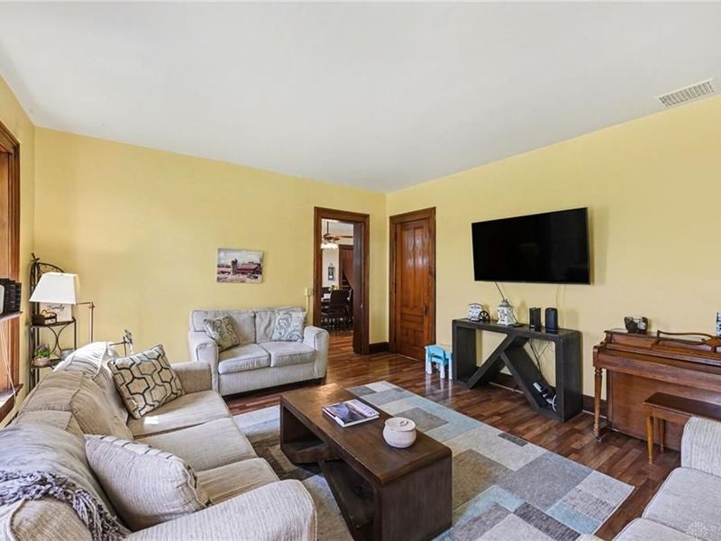 10489 New Carlisle Pike, Bethel Township, OH 45344 Photo 8