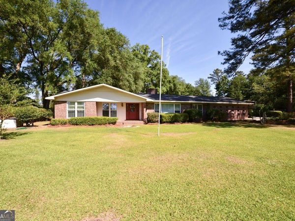 39 Adams Street, Jesup, GA 31545