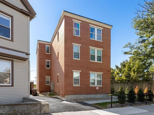 81 Chelsea St, Everett, MA 02149