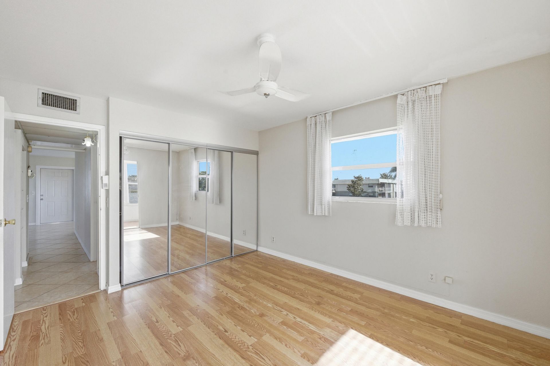 384 Saxony H, Delray Beach, FL 33446 Photo