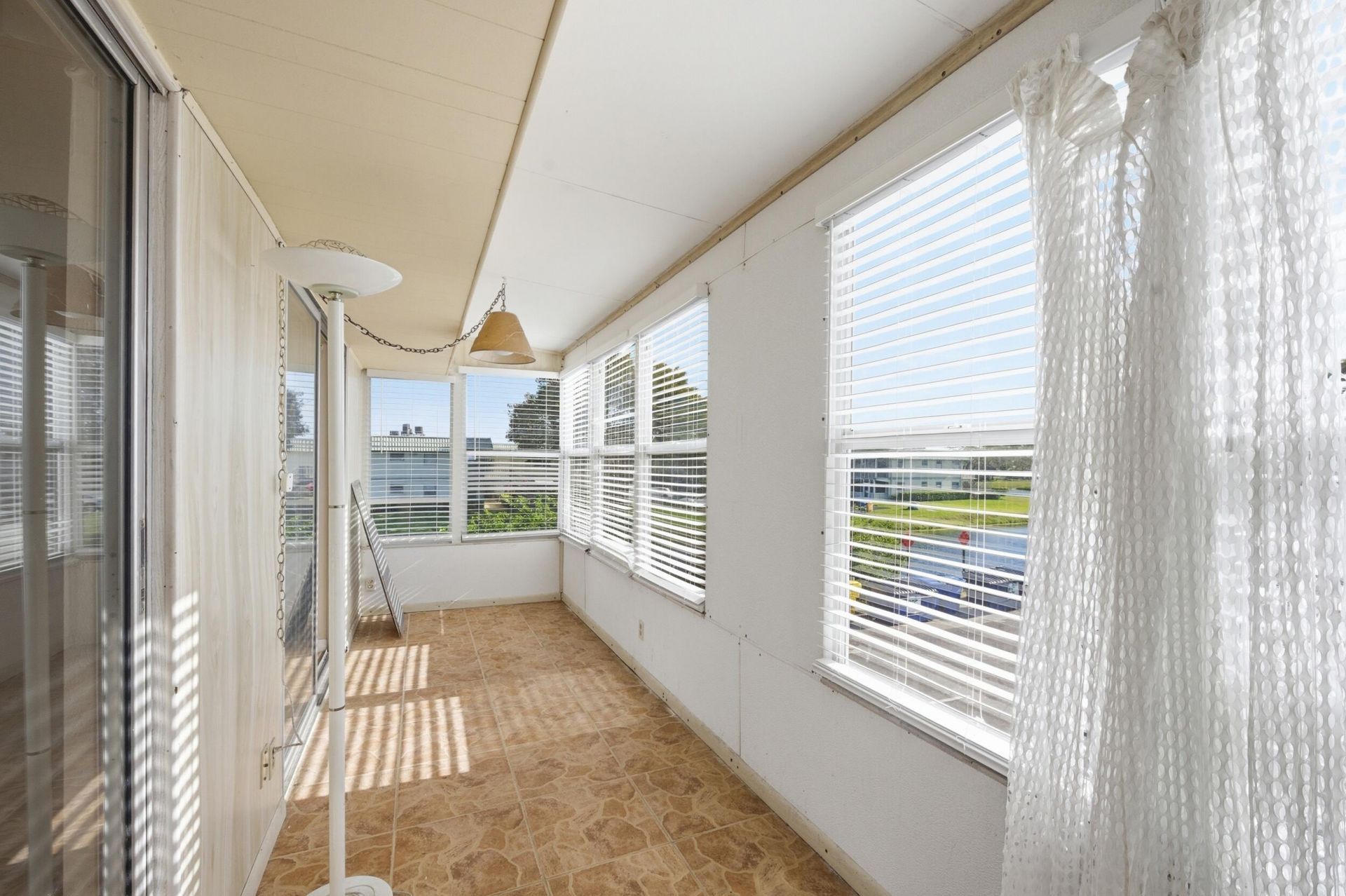384 Saxony H, Delray Beach, FL 33446 Photo