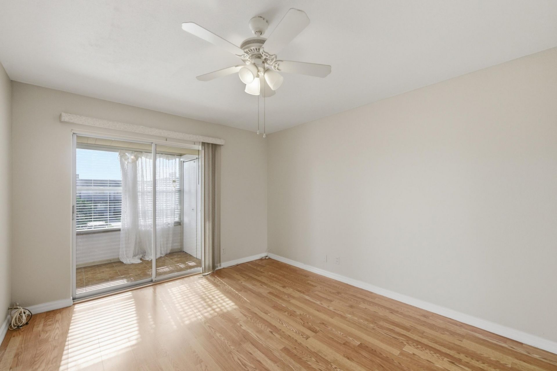 384 Saxony H, Delray Beach, FL 33446 Photo