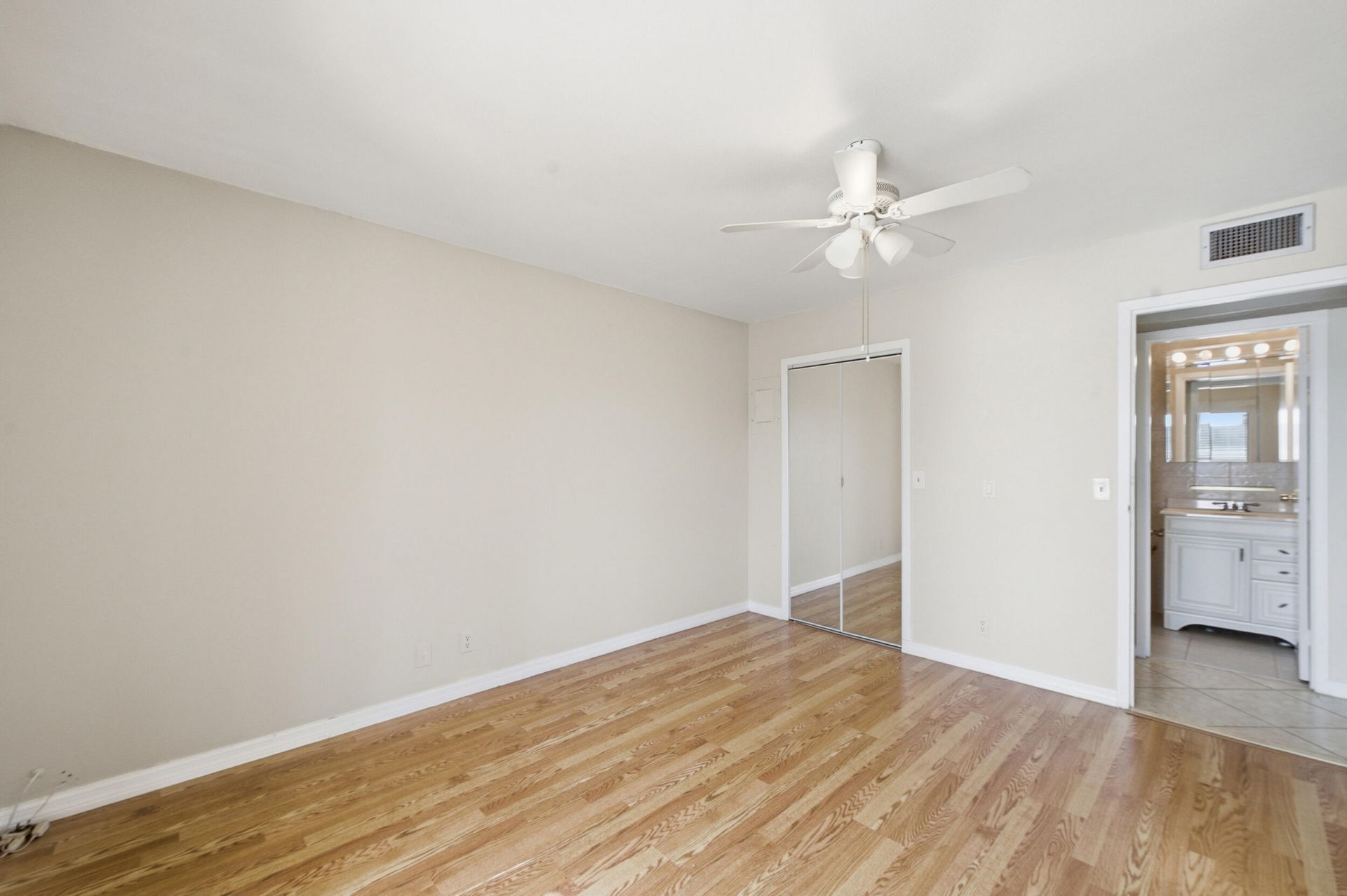 384 Saxony H, Delray Beach, FL 33446 Photo
