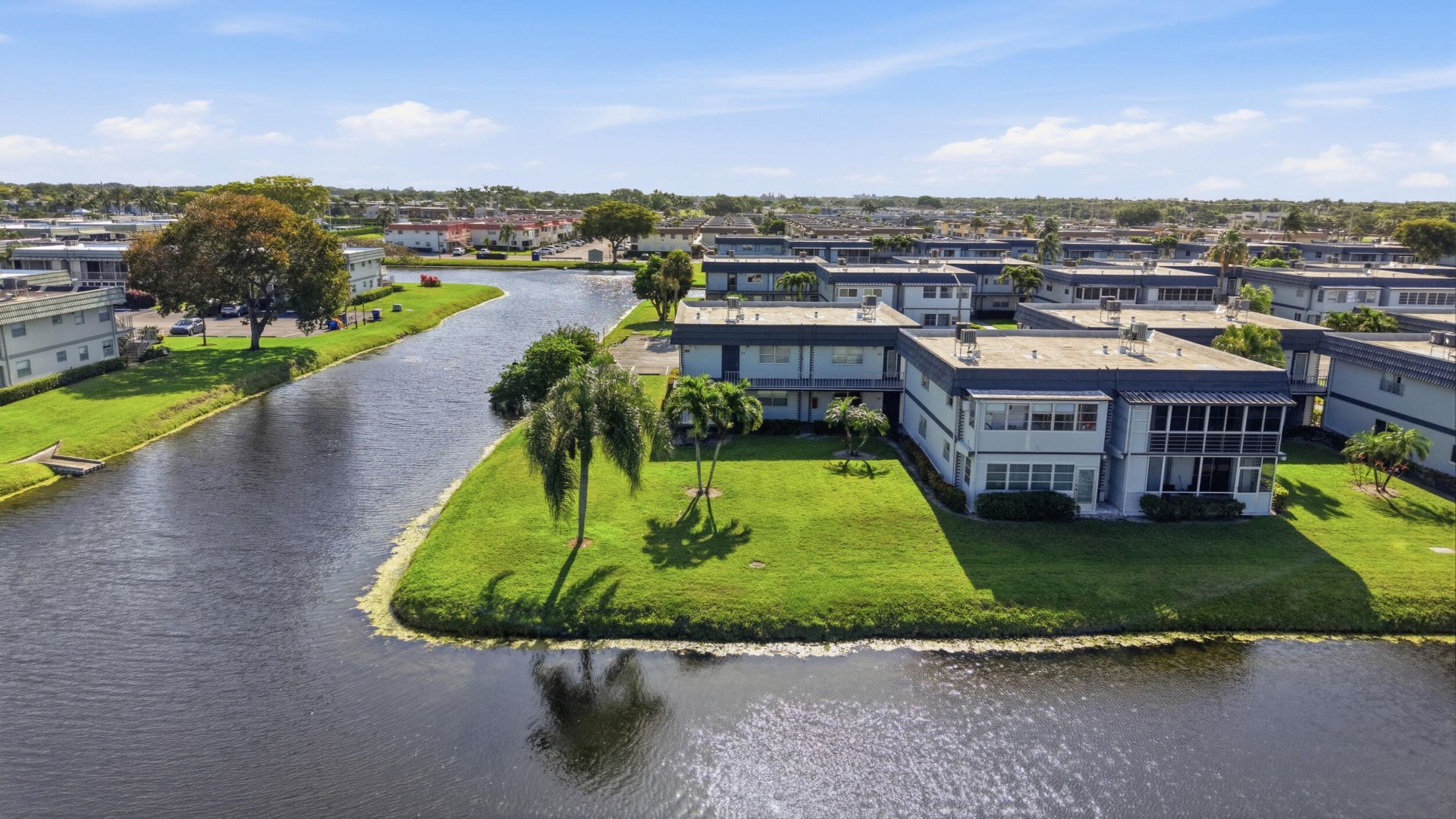 384 Saxony H, Delray Beach, FL 33446 Photo