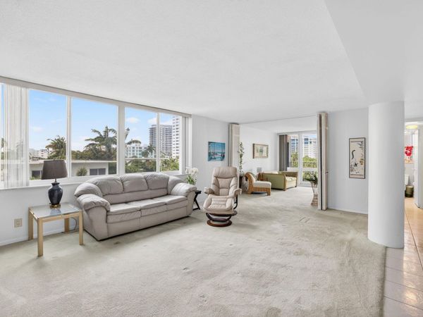 524 Orton Avenue, Unit 403, Fort Lauderdale, FL 33304
