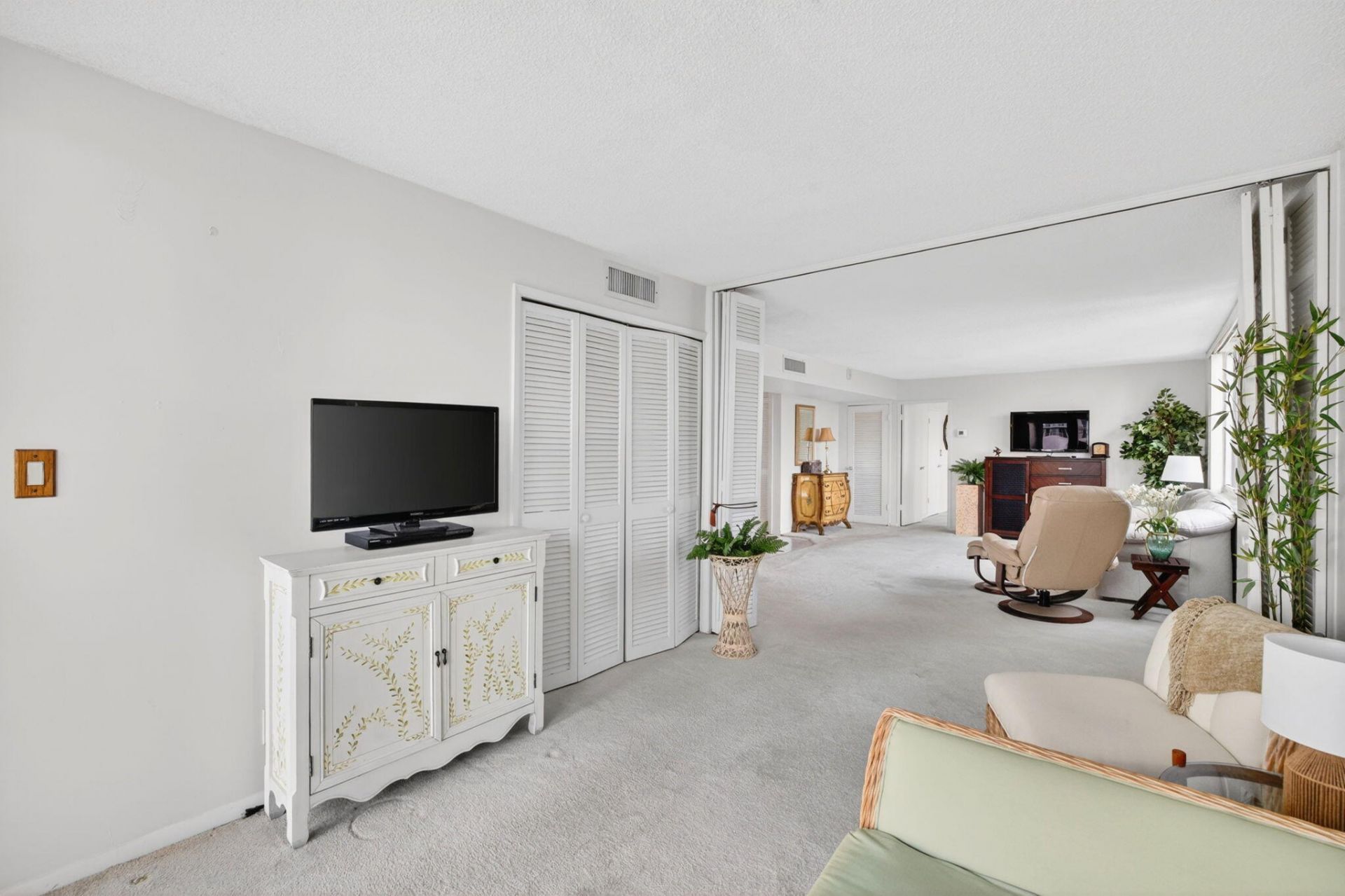524 Orton Avenue, Unit 403, Fort Lauderdale, FL 33304 Photo