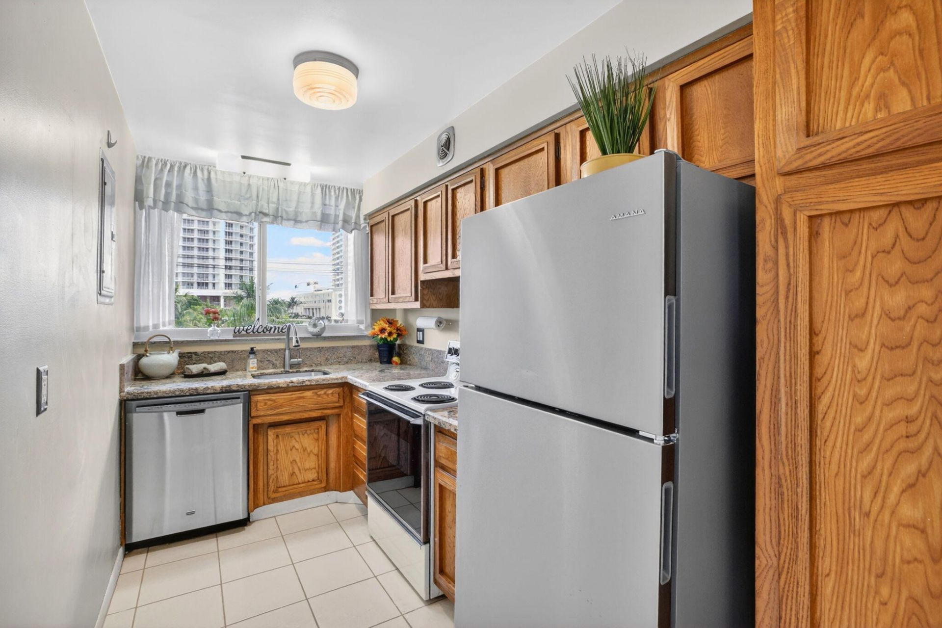 524 Orton Avenue, Unit 403, Fort Lauderdale, FL 33304 Photo